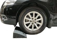 Load image into Gallery viewer, Car Ramp Kerb Ramp Pair 10.5cm – Heavy-Duty Plastic Curb Ramps (Set of 2)