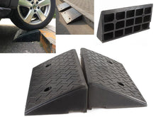 Load image into Gallery viewer, Car Ramp Kerb Ramp Pair 10.5cm – Heavy-Duty Plastic Curb Ramps (Set of 2)