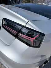 Load image into Gallery viewer, FOG-001 Toyota Hilux Revo Fog Light Kit