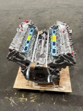 Load image into Gallery viewer, Toyota Lexus 1UR-FE 4.6L Bare Engine Assembly for Land Cruiser (New) - photo 3