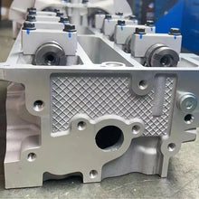 Load image into Gallery viewer, R 1.6 Complete Cylinder Head Assembly 1481576 7S7G6C032AA BM5G6A258AB AE8G-6090-BA for Ford  Focus 1.6 16V Ti-VCT Sigma
