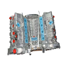 Load image into Gallery viewer, BMW S63 S63B44A S63B44TU 4.4L Turbo Petrol Engine Assembly for X5 E70 X6 E71 M6 AMG (New) - photo 3