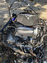 Load image into Gallery viewer, Mitsubishi V77 V87 V97 3.8L Engine Assembly for Sigma Debonair L200 Verada (Used) - photo 6