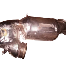 Load image into Gallery viewer, 2561400208 Three-way Catalytic Converter -Benz