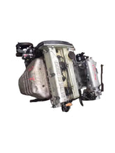Load image into Gallery viewer, Hyundai Kia G4JP 2.0L Petrol Engine Assembly for Sonata Optima (Used) - photo 2