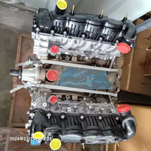 Load image into Gallery viewer, Land Rover 368DT 3.6L Turbo Engine Assembly (Remanufactured) - photo 5