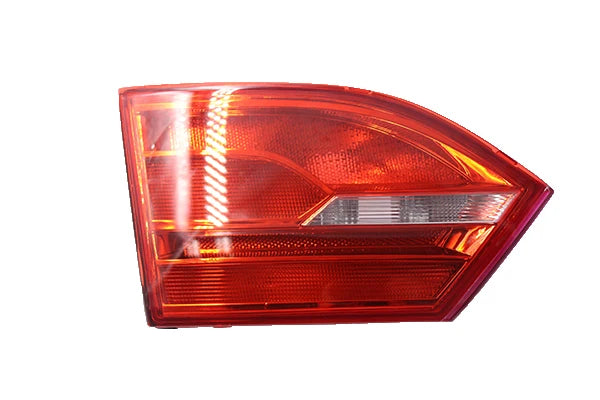 Volkswagen Jetta IV / Sagitar 2010– LED Rear Tail Light 16D945093 5C6945093A