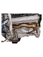 Load image into Gallery viewer, Mercedes-Benz 156985 156980 6.2L Engine Assembly for C63 AMG (Used) - photo 4