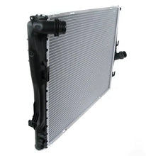 Load image into Gallery viewer, BMW 3 Series E46 E90 Z4 Engine Radiator 17119071517 / 17117559273
