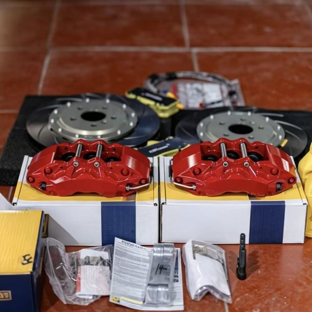 Performance Caliper Brake Kit Front 6 Pistons 9040 - Mitsubishi Triton