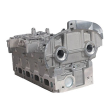 Load image into Gallery viewer, Aluminium 7701474361 7701471364 7701475914 K4M 16V 1.6L K4M K4J Engine Cylinder Head Assembly for Renault