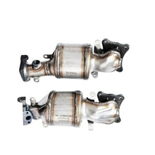 Load image into Gallery viewer, Honda Accord Catalytic Converter Front Three Way Catalytic Converter for Honda Accord 7th Generation 3.5L V6 Exhaust Replacement Part