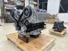 Load image into Gallery viewer, Toyota Lexus 2UZ 2UZ-FE 4.7L Engine Assembly for Land Cruiser Tundra (New) - photo 4