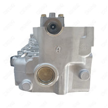 Load image into Gallery viewer, MITSUBISHI PAJERO II 1993.11-1999.10 2.8 D (103KW,140PS) 4M40 4M40T Complete Cylinder Head Pajero Space Gear L200 L300 ME202620 ME201539 – OEM ME202621