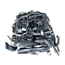 Load image into Gallery viewer, Jaguar Land Rover 306DT 3.0L Turbo Engine Assembly for XF Discovery 4 (Used) - photo 3