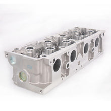 Load image into Gallery viewer, OEM 90209896 Complete C20NE 2.0 LUV 2.2 Engine Cylinder Head Assembly for Opel Vectra Astra Omega Calibra / Chevrolet Blazer