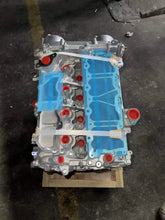 Load image into Gallery viewer, Land Rover Jaguar 2.0L Turbo Long Block Engine for Velar Defender F-PACE (New) - photo 5