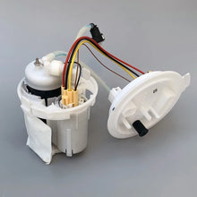 Load image into Gallery viewer, Audi Q5 8R 2008– Fuel Pump Assembly with Level Sensor 8R0919051E
