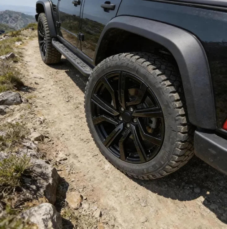 Ford Explorer 20 x 8.5J Cast Alloy Wheel 5x114.3 ET35 – Machined Black