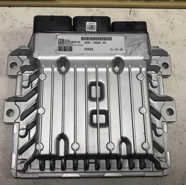 Car Engine Control Unit Module Computer ECU Diesel Pickup BT-50 Engine