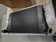 Load image into Gallery viewer, High-performance Competition Bar &amp; Plate Intercooler Kit for VW MK5 MK6 1.6 2.0 TDI Golf Jetta Passat Cadd