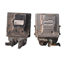 Load image into Gallery viewer, Second Hand Car Dismantling Parts Excelle Excelle GT Cruze Monza Engine Computer Board 24114035 F01R00DF5C