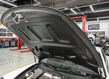 Load image into Gallery viewer, Porsche 987 / 997 Dry-Carbon (Prepreg) GT4 Style Bonnet